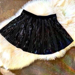 ✂️ BNWT Stretch Knit Sequin & Beaded Skort